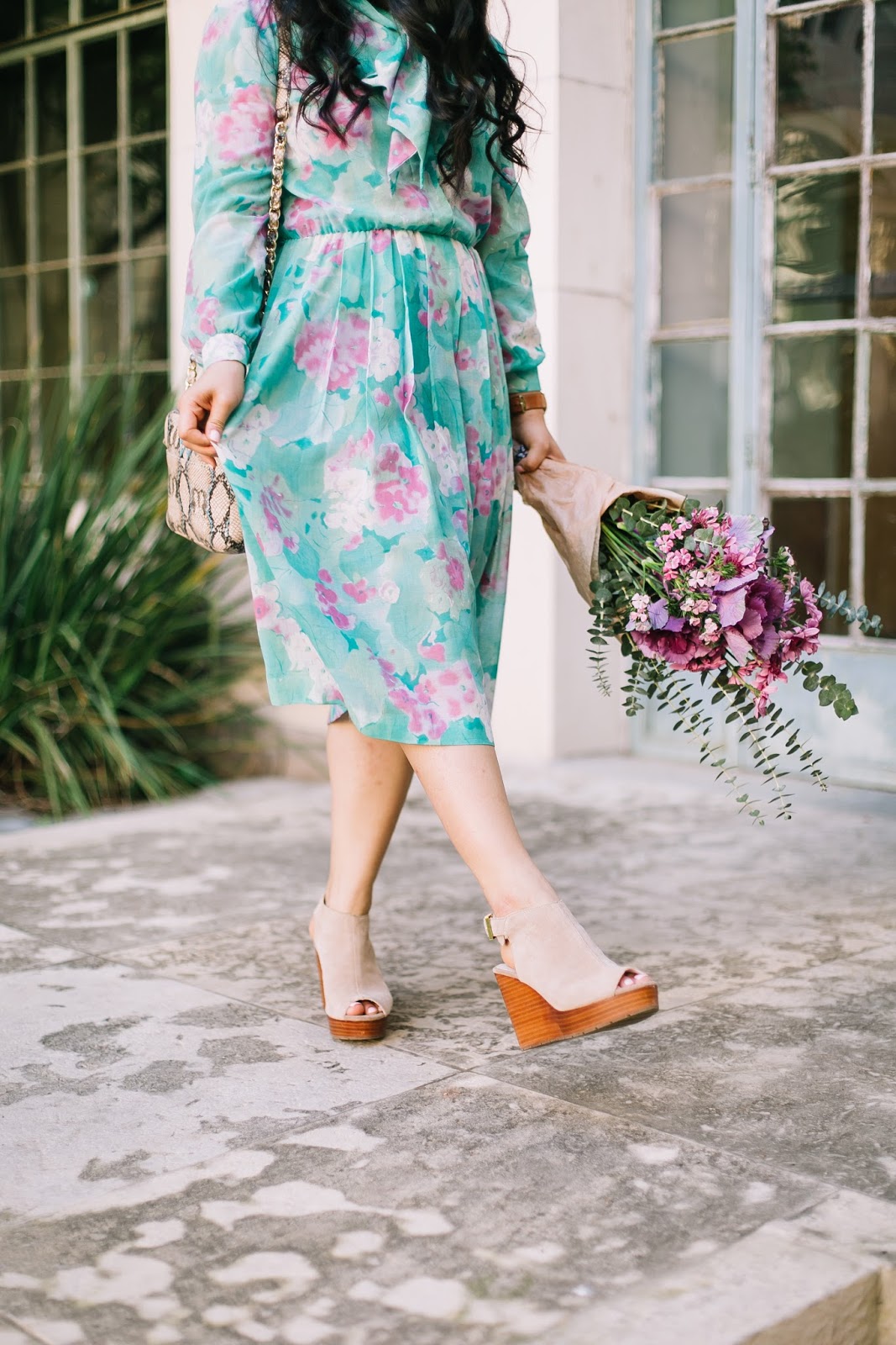 A Vintage Watercolor Floral Dress Perfect for Spring + 57 Floral 